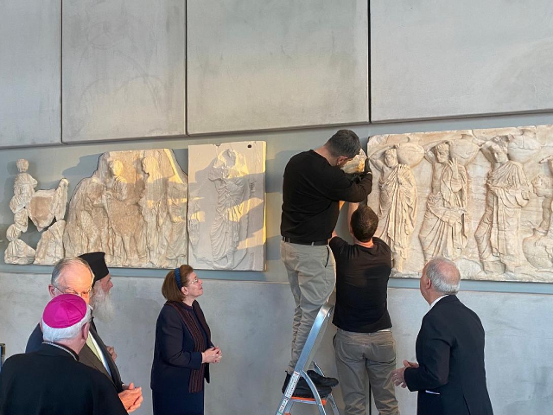  στο Μουσείο της Ακρόπολης τα θραύσματα του Παρθενώνα