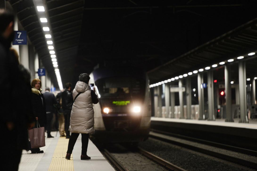 τρένα - δρομολόγια