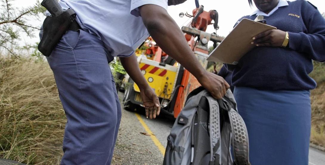 τροχαίο ακτή ελεφαντοστού