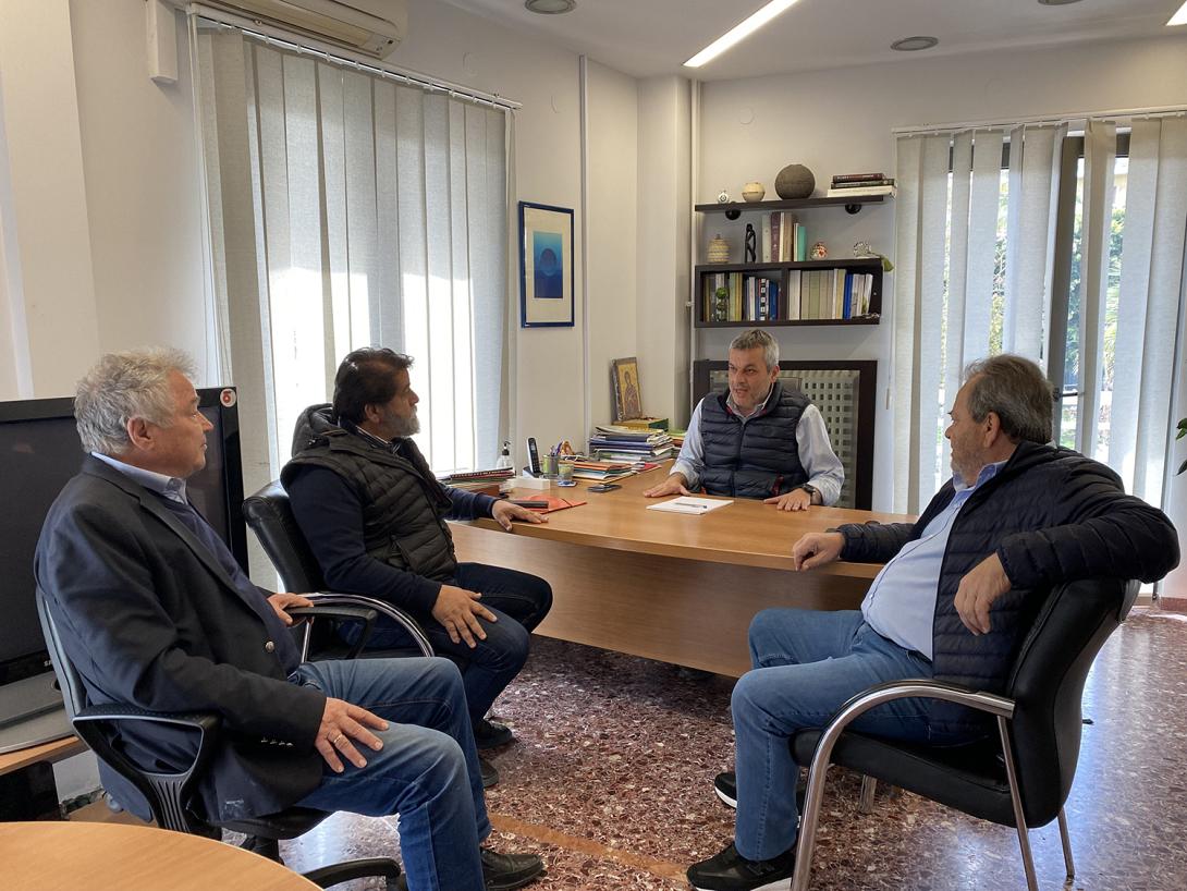 μαμουλάκης - δανειολήπτες