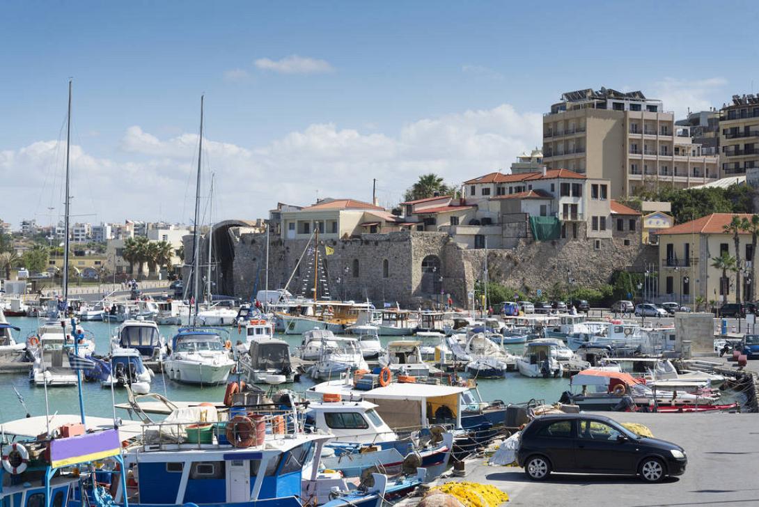 Ενετικό Λιμάνι Ηρακλείου (φωτογραφία από create.vista.com)
