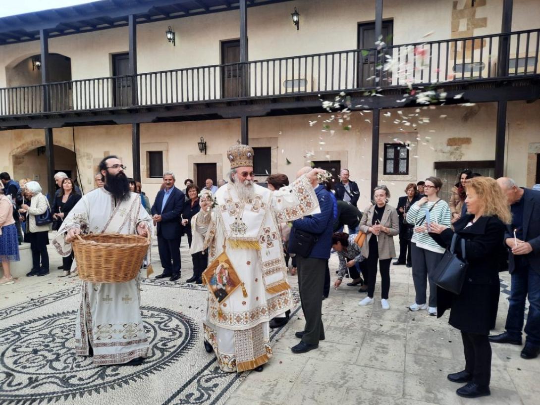 ΕΣΠΕΡΙΝΟς ΑΓΆΠΗς ΚΟΛΥΜΠΑΡΙ