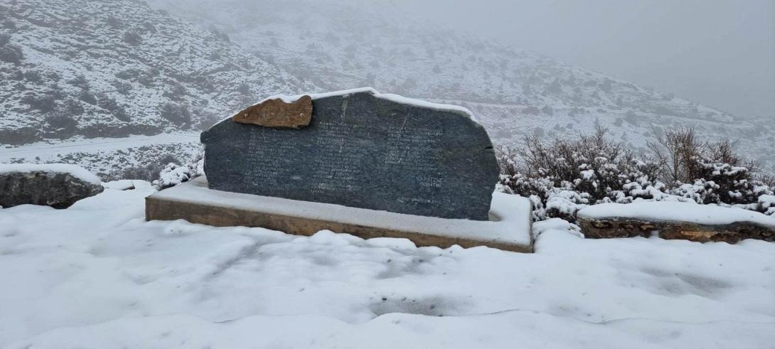 χιόνια ανώγεια