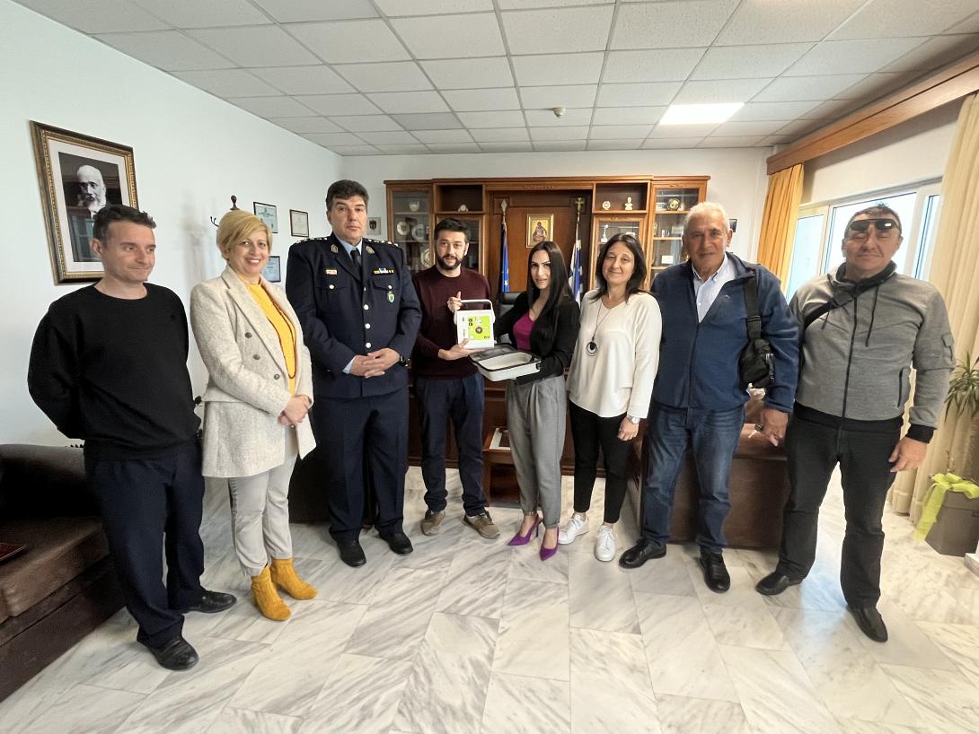 αστυνομικο μεγαρο χανιων - δωρεά απινιδωτη