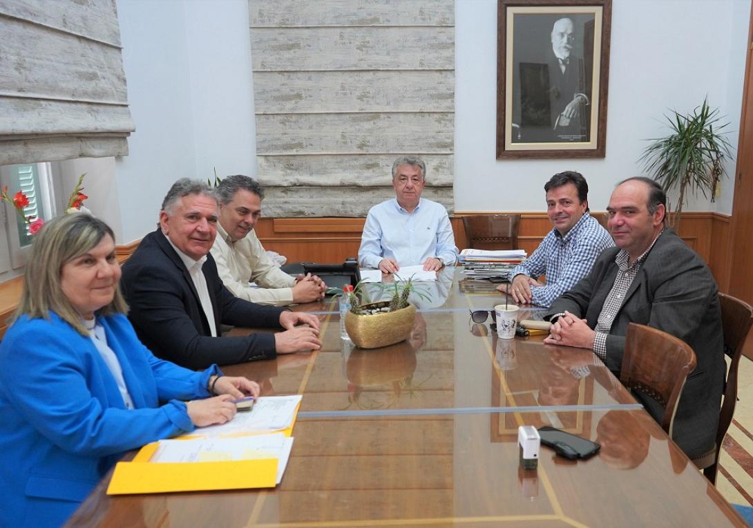 σταύρος αρναουτάκης