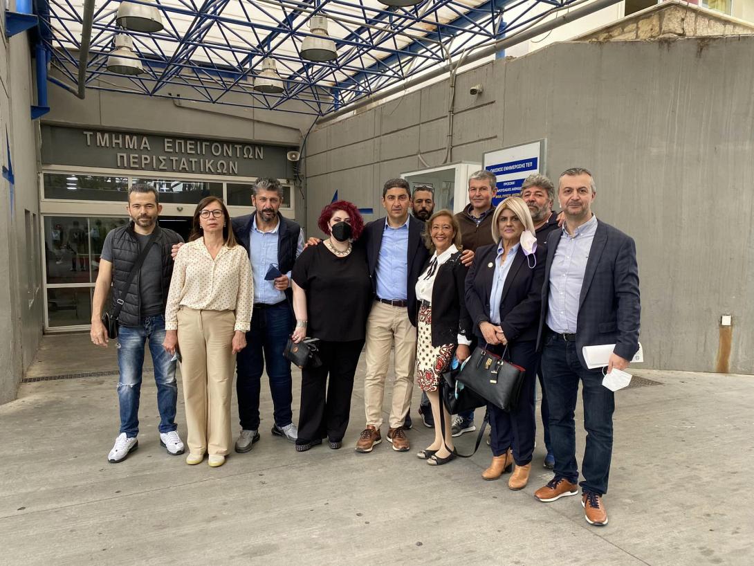 Το Βενιζέλειο Νοσοκομείο επισκέφθηκε ο Λευτέρης Αυγενάκης