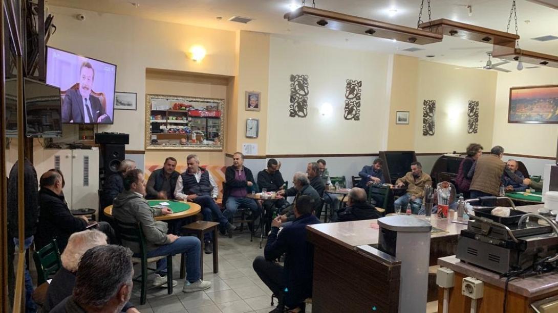 Χαρης Μαμουλάκης