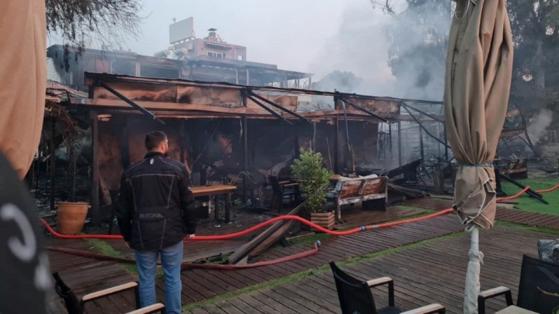 φωτια σε μπαρ