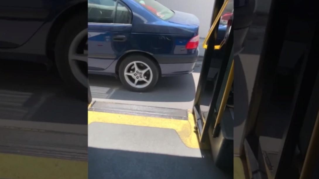 πόρτα λεωφορειου