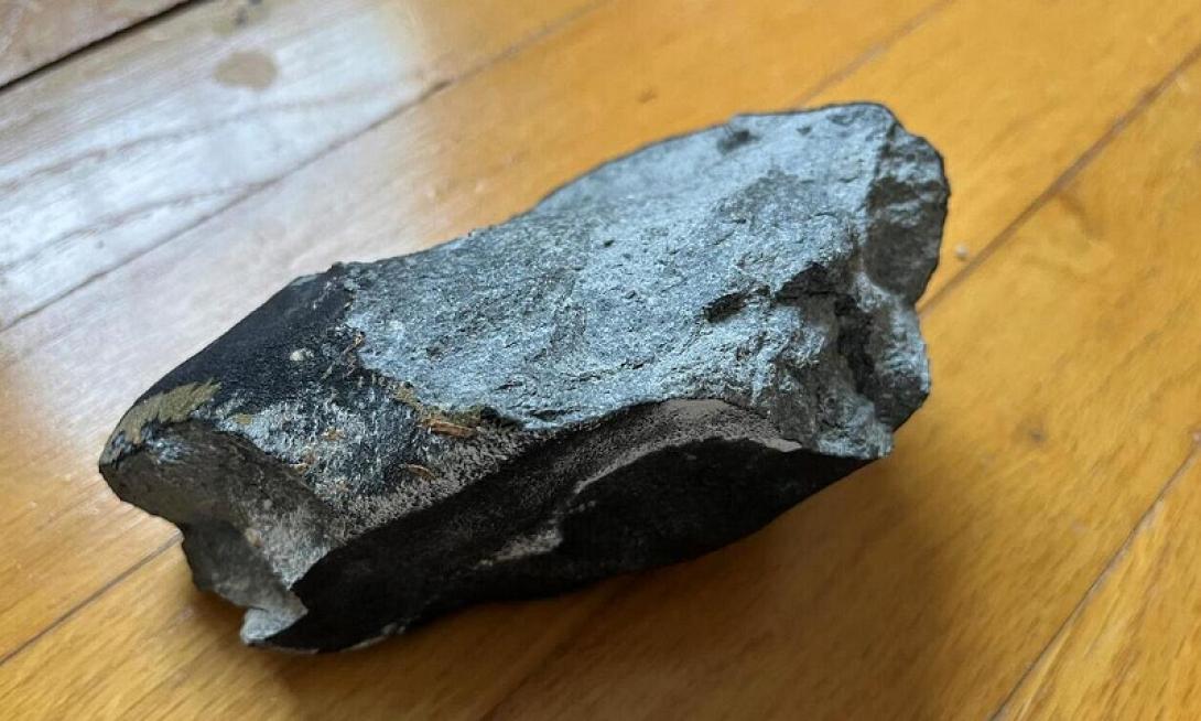 μετεωρίτης