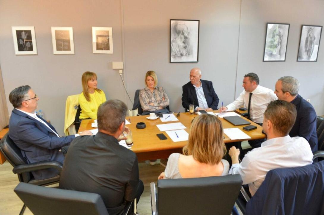 Συνάντηση των δημοσιογράφων στην ΕΡΤ για το debate