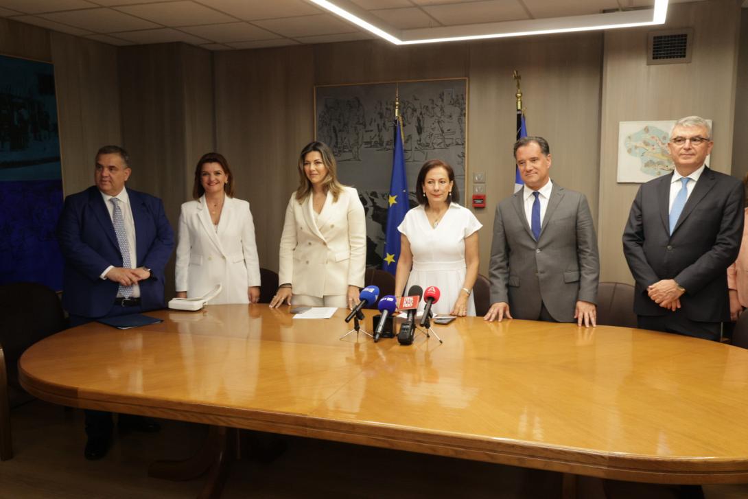 Υπουργείο Εργασίας: Ανέλαβαν καθήκοντα ο Άδωνης Γεωργιάδης, η Σοφία Ζαχαράκη και οι υφυπουργοί