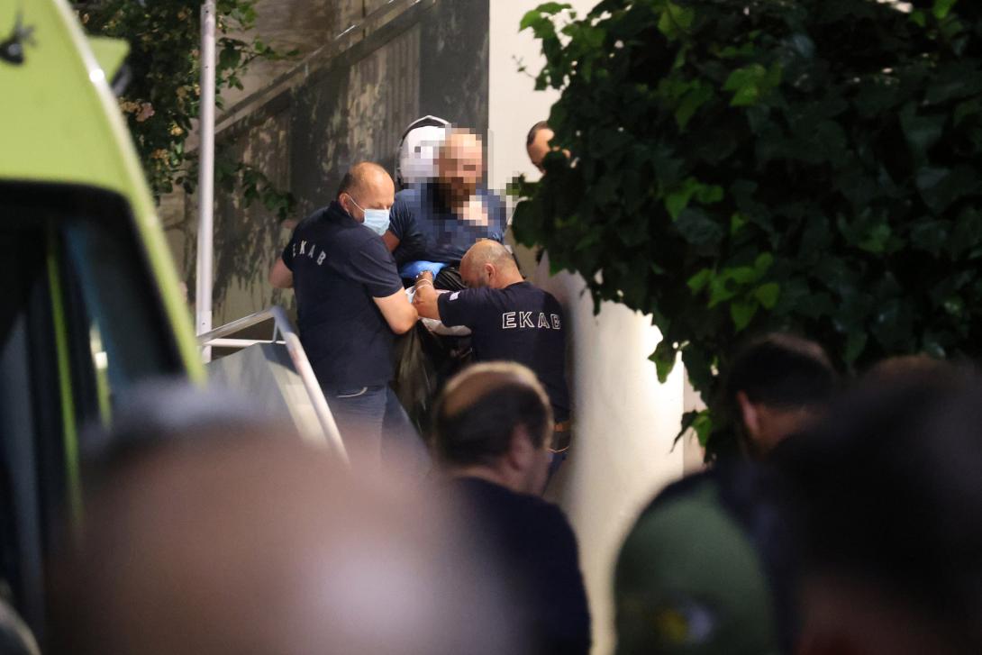 Άγριο μαχαίρωμα - Δύο άτομα στο νοσοκομείο