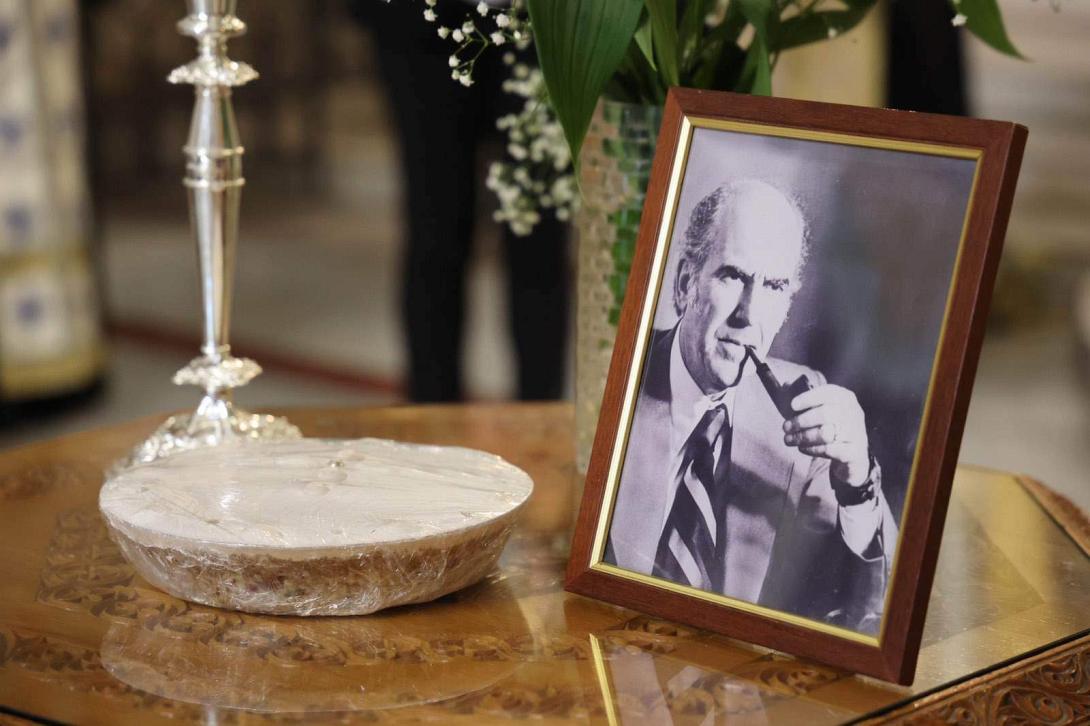 ΜΝΗΜΟΣΥΝΟ ΑΝΔΡΕΑ