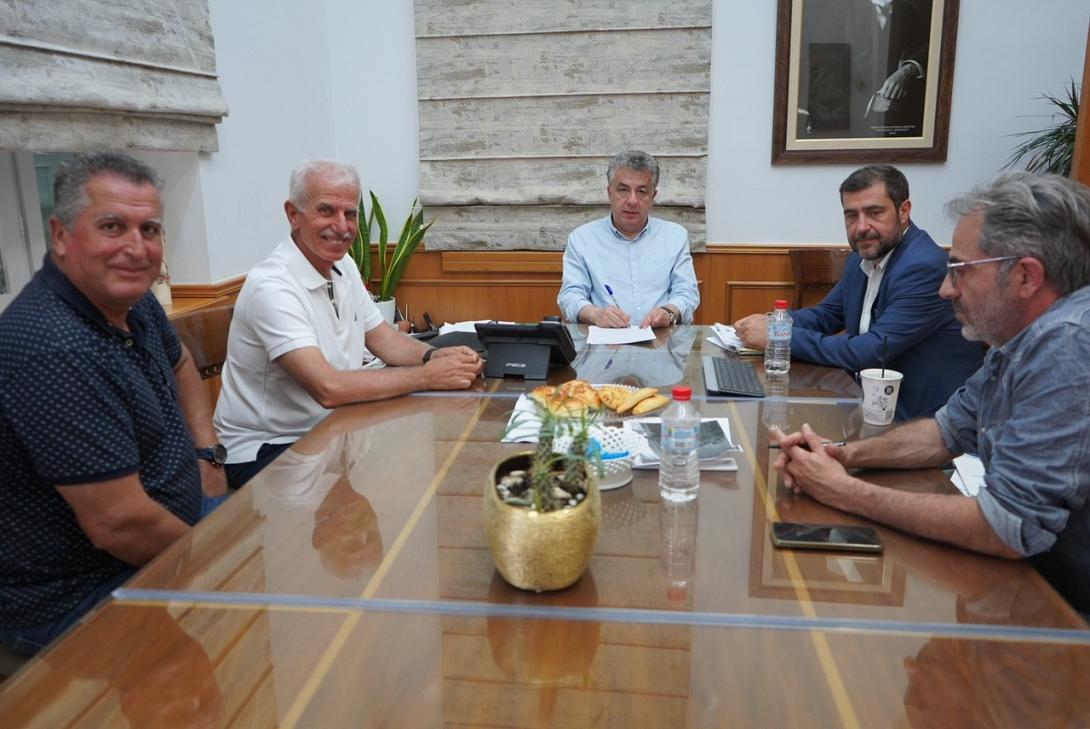 αρναουτακης συμβαση τοεβ σητειας