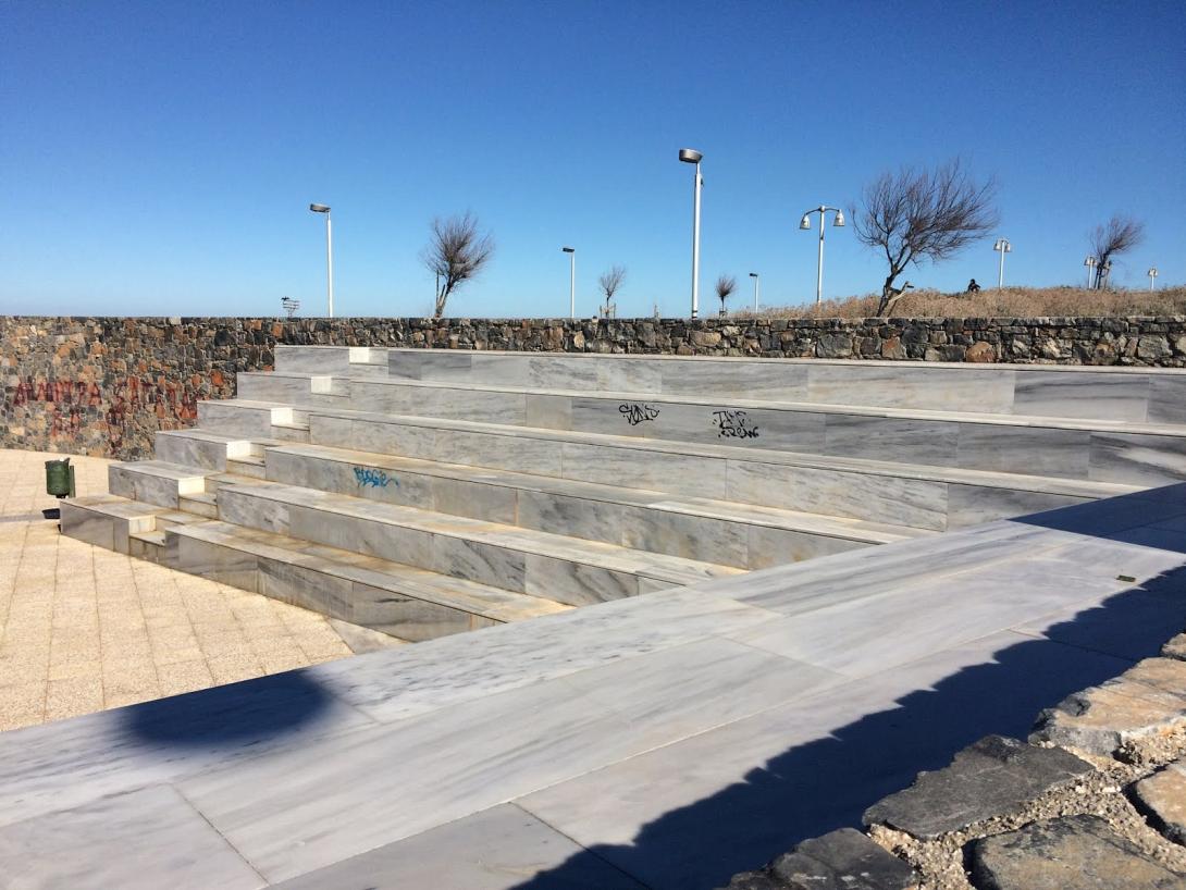 θεατρακι καραβολα