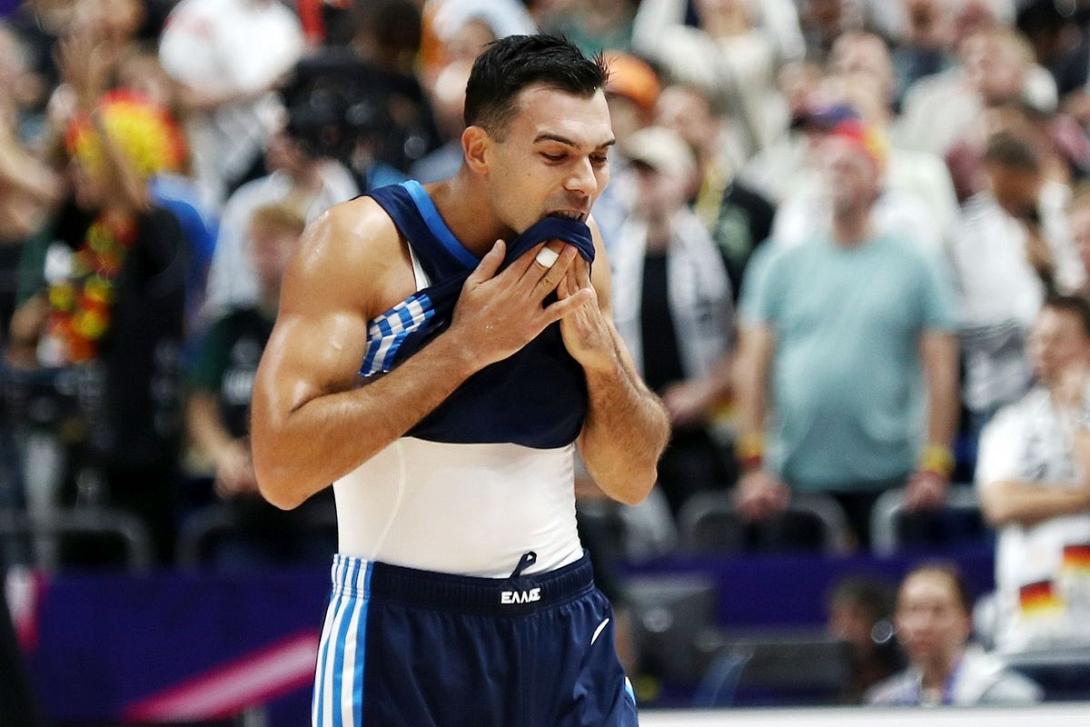 ΣΛΟΥΚΑΣ ΕΘΝΙΚΗ