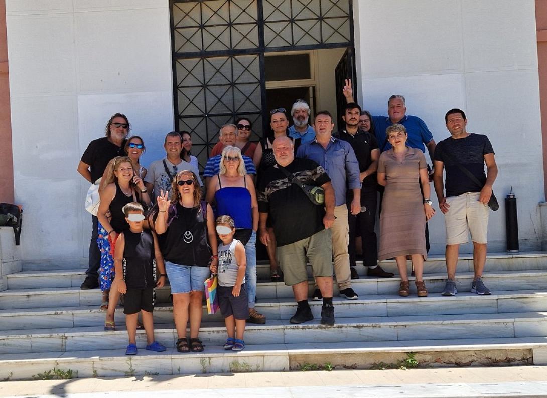 συμβασιουχοι