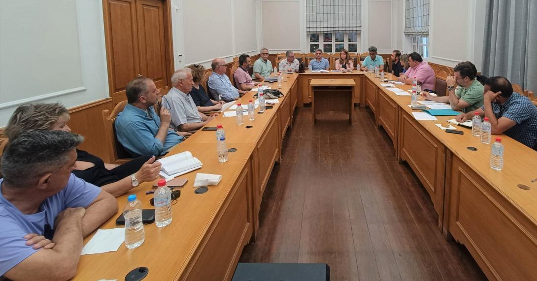 Σύσκεψη για την διαχείριση των προβλημάτων στην αμπελουργία και ελαιοκομία