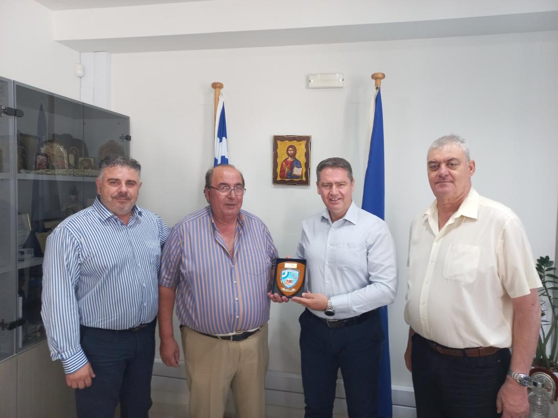 Ένωση Αποστράτων Αξιωματικών Αεροπορίας: Εθιμοτυπική επίσκεψη στο Δήμο Χερσονήσου