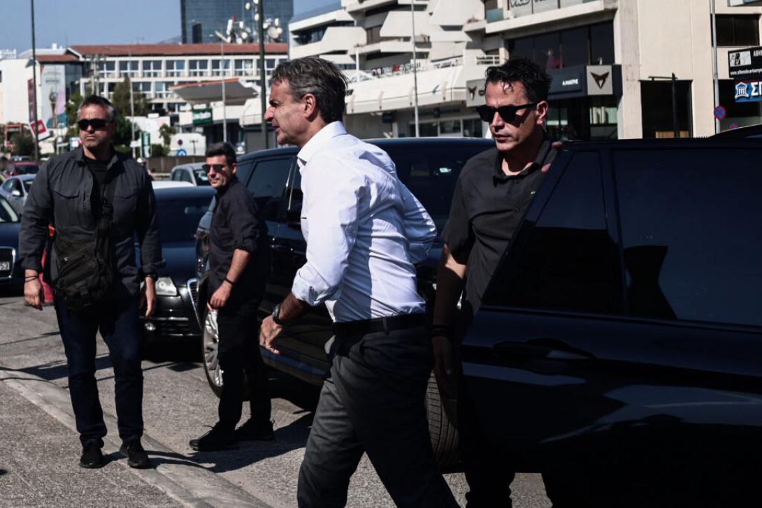 Ενημερώθηκε για τις φωτιές ο Κυριάκος Μητσοτάκης