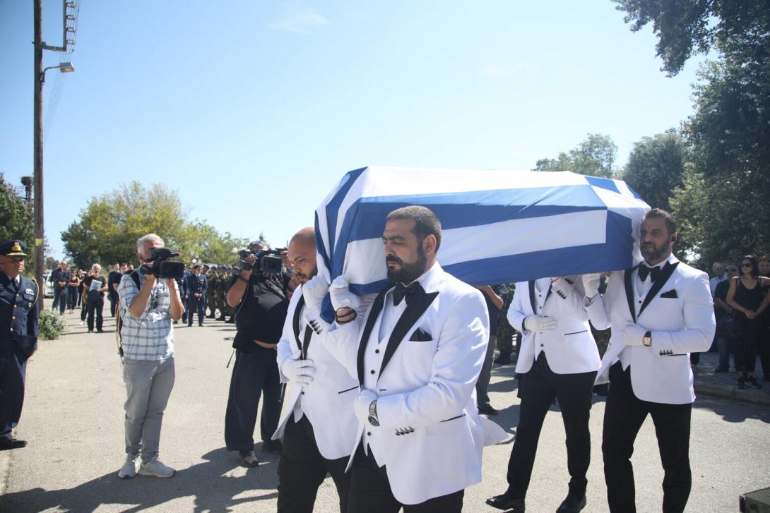 Το τελευταίο “αντίο” στον Ήρωα πιλότο Περικλή Στεφανίδη