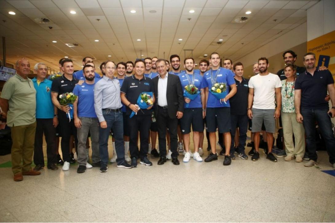 ΕΘΝΙΚΗ ΠΟΛΟ ΕΠΙΣΤΡΟΦΗ