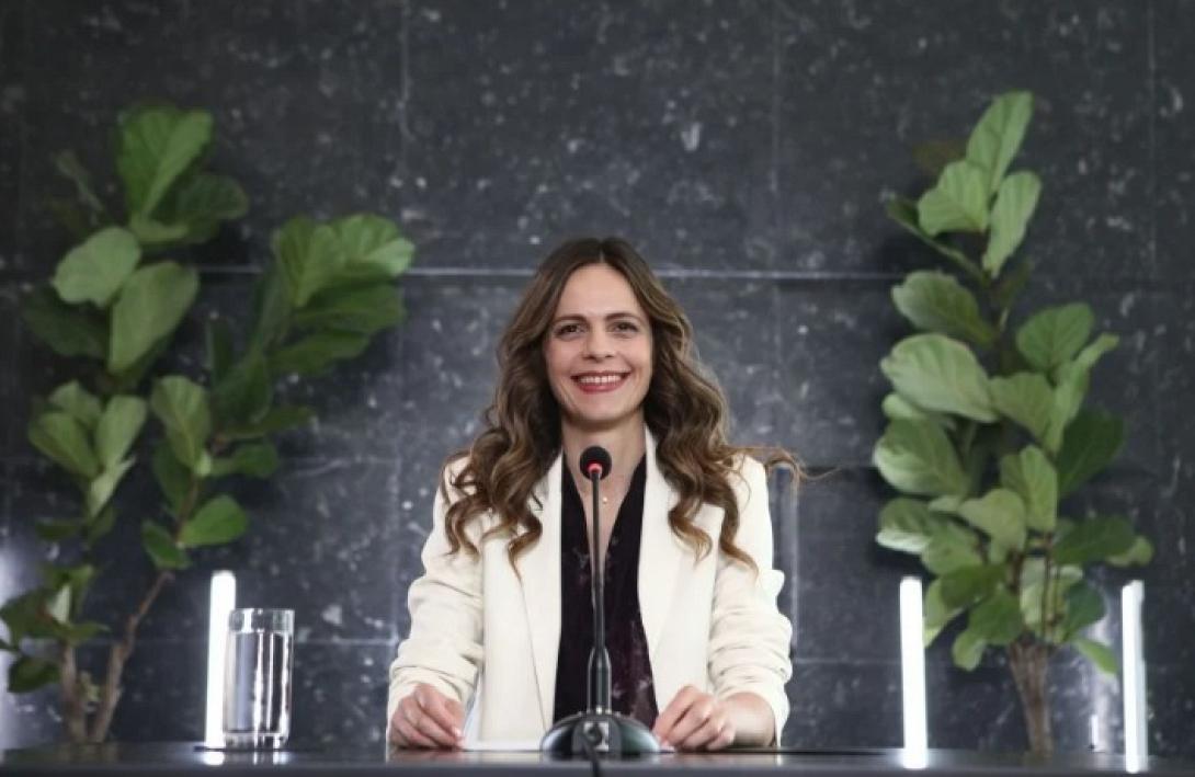 έφη αχτσιόγλου