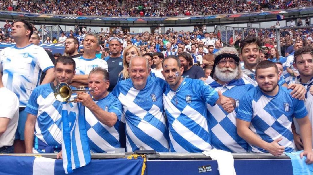 γαλανολευκοσ φαροσ