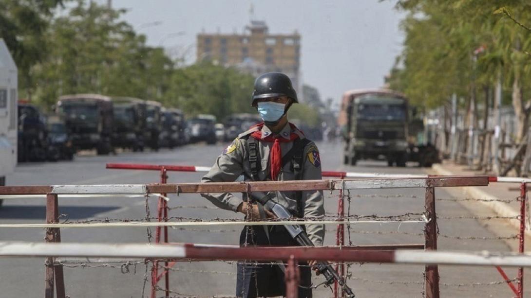 Μιανμάρ: Επιδρομή του στρατού σε χωριό στοιχίζει τη ζωή σε 14 ανθρώπους