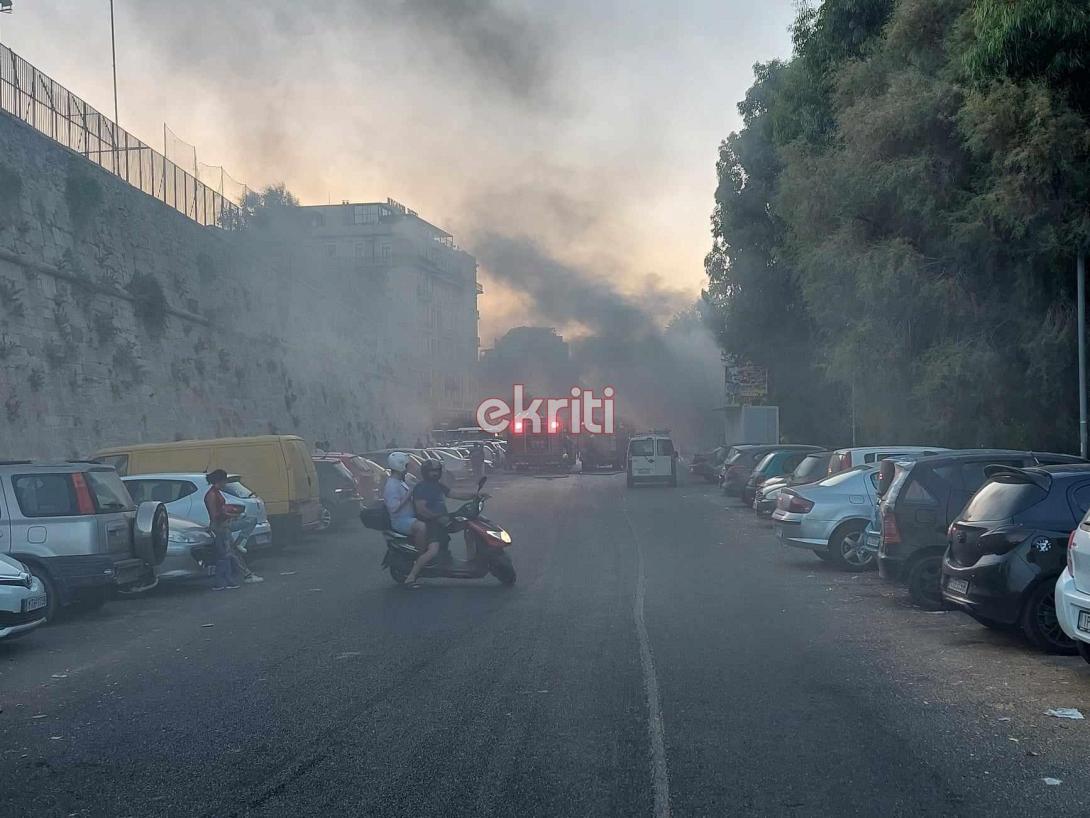 Συναγερμός στην Πυροσβεστική - Στις φλόγες καντίνα