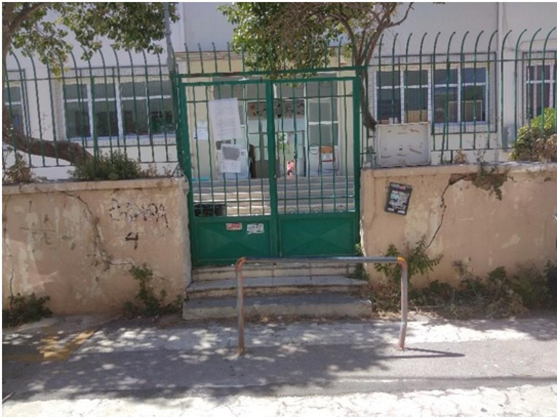 Ηράκλειο: Θα ασχοληθεί κανείς με το σχολείο - ερείπιο;