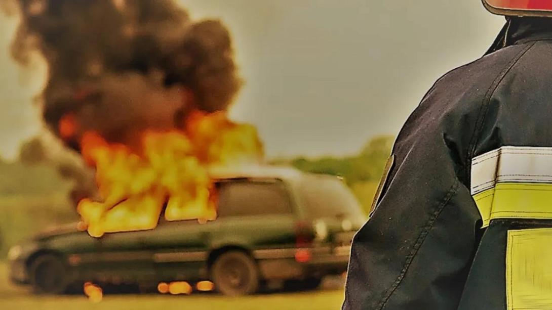 αυτοκίνητο φωτιά