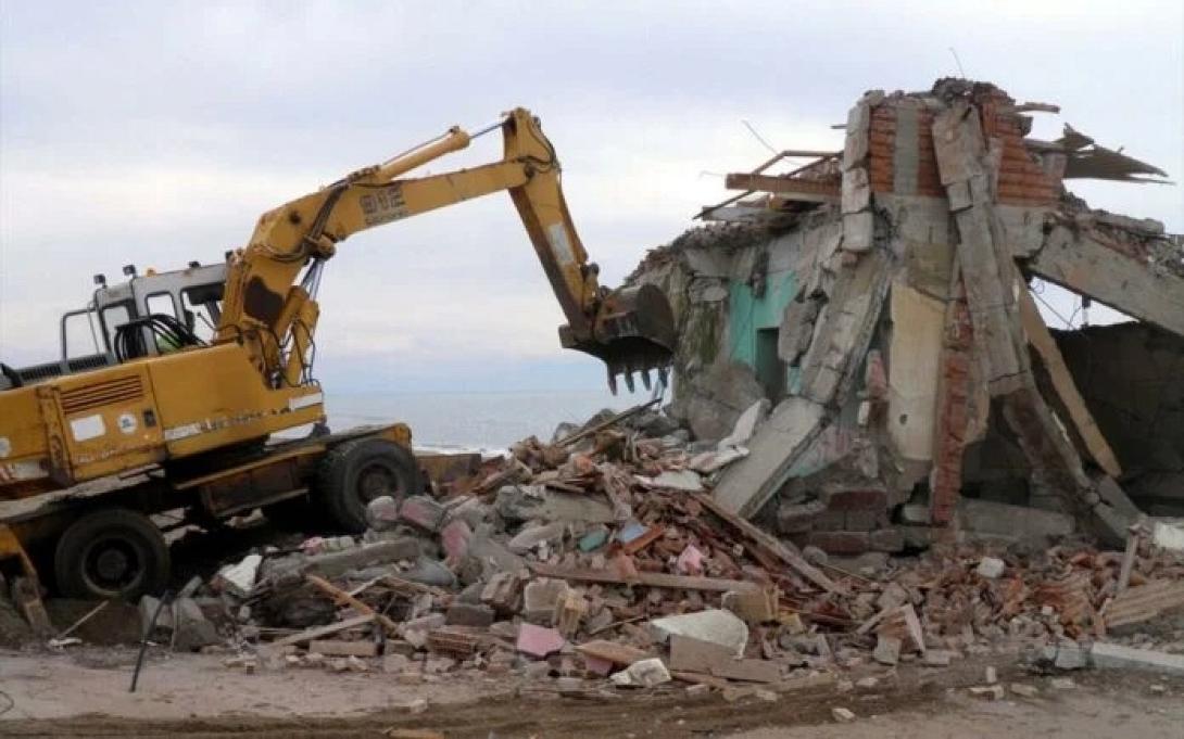 κατεδάφιση αυθαίρετο