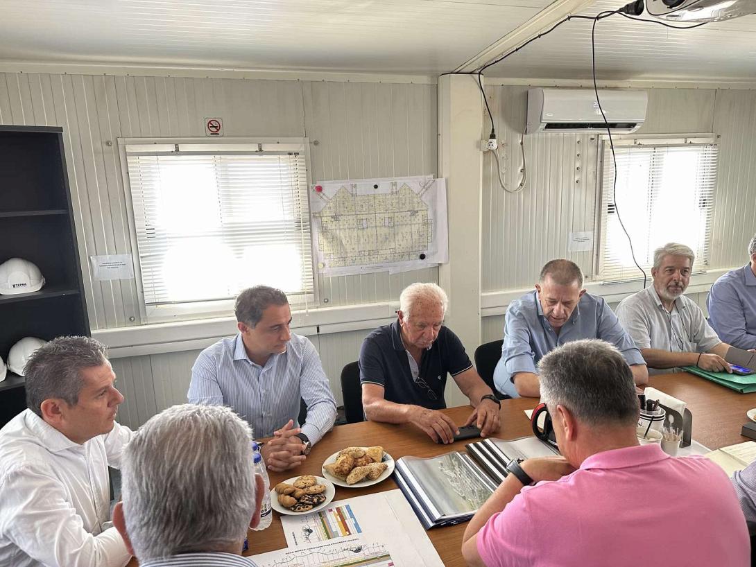 Μάξιμος Σενετάκης: Εντός χρονοδιαγράμματος τα έργα στο νέο αεροδρόμιο