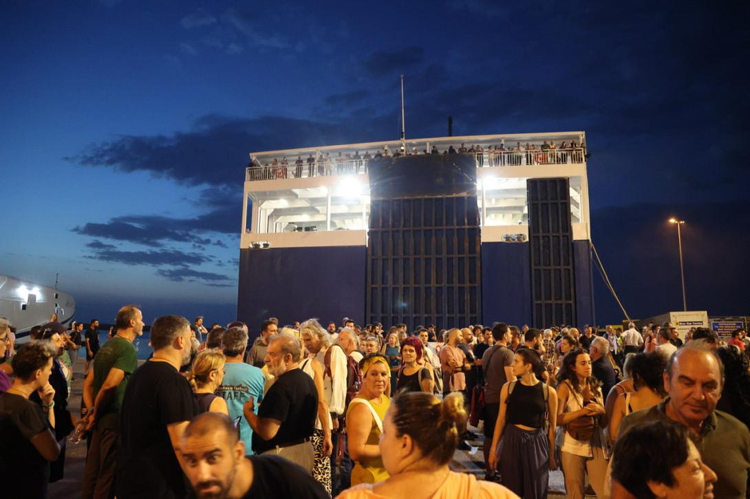 κινητοποιηση στο λιμανι