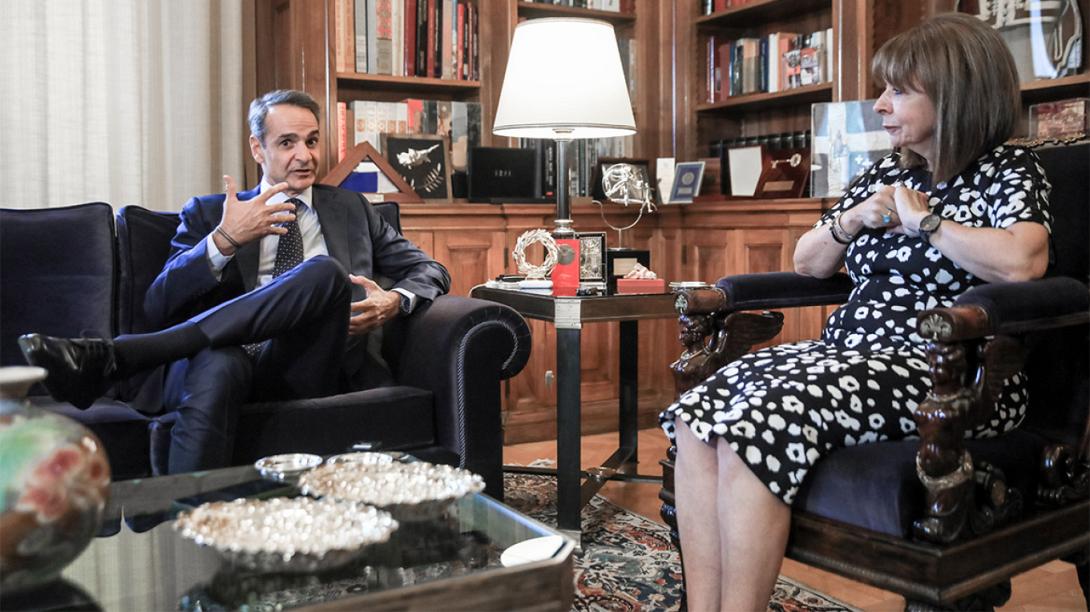 Μητσοτάκης - Σακελλαροπούλου