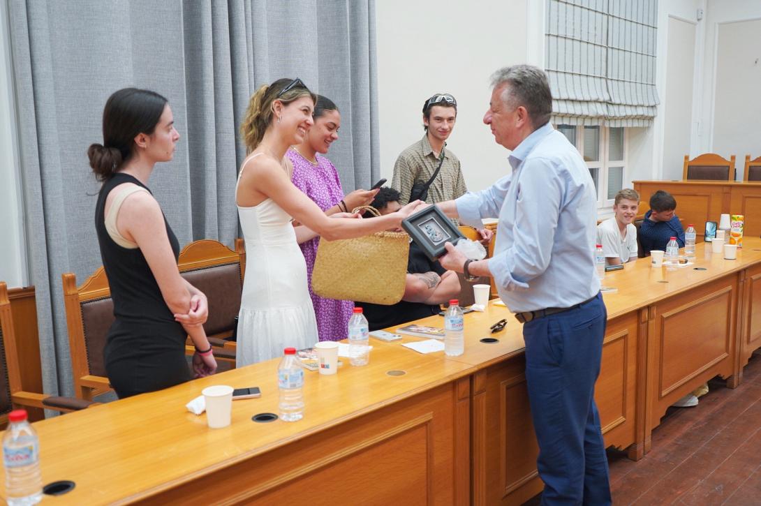 αρναουτάκης - απόδημη νειλαία