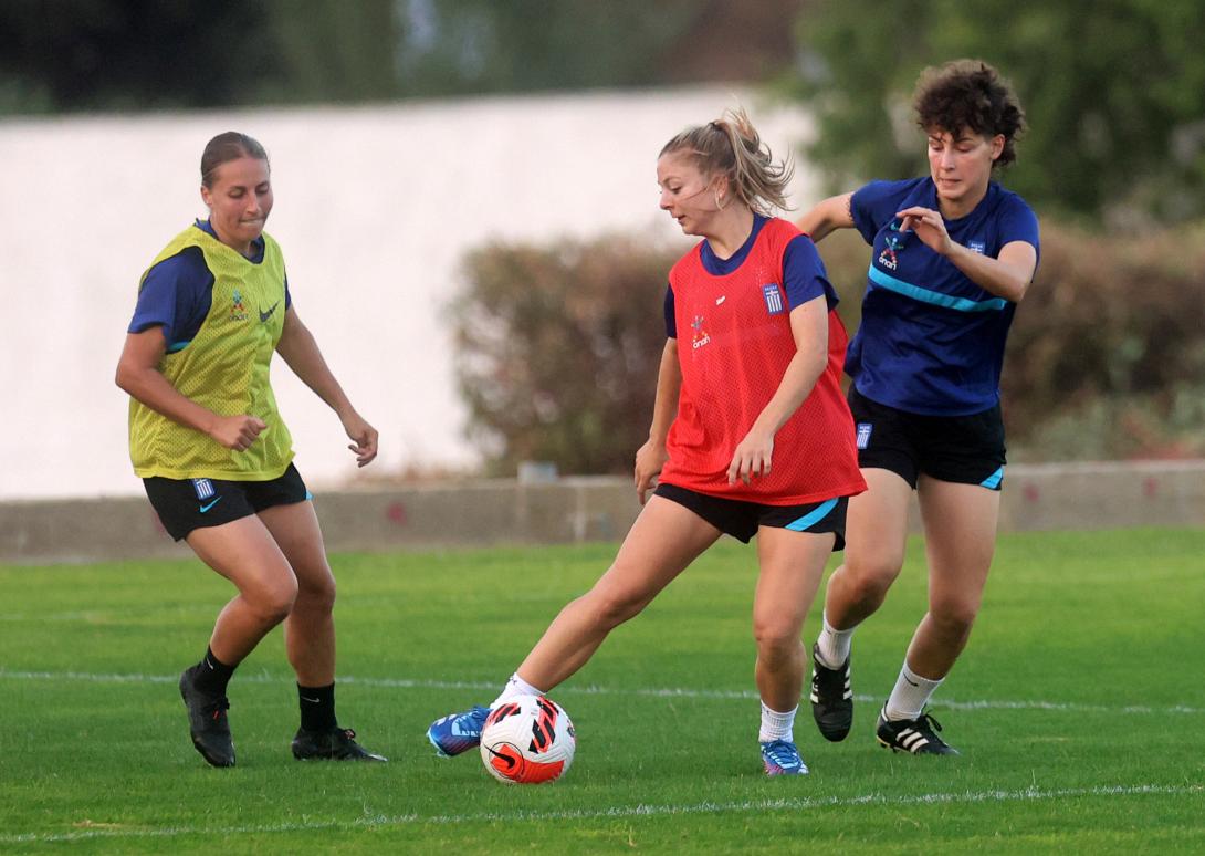 ΕΘΝΙΚΗ ΓΥΝΑΙΚΩΝ