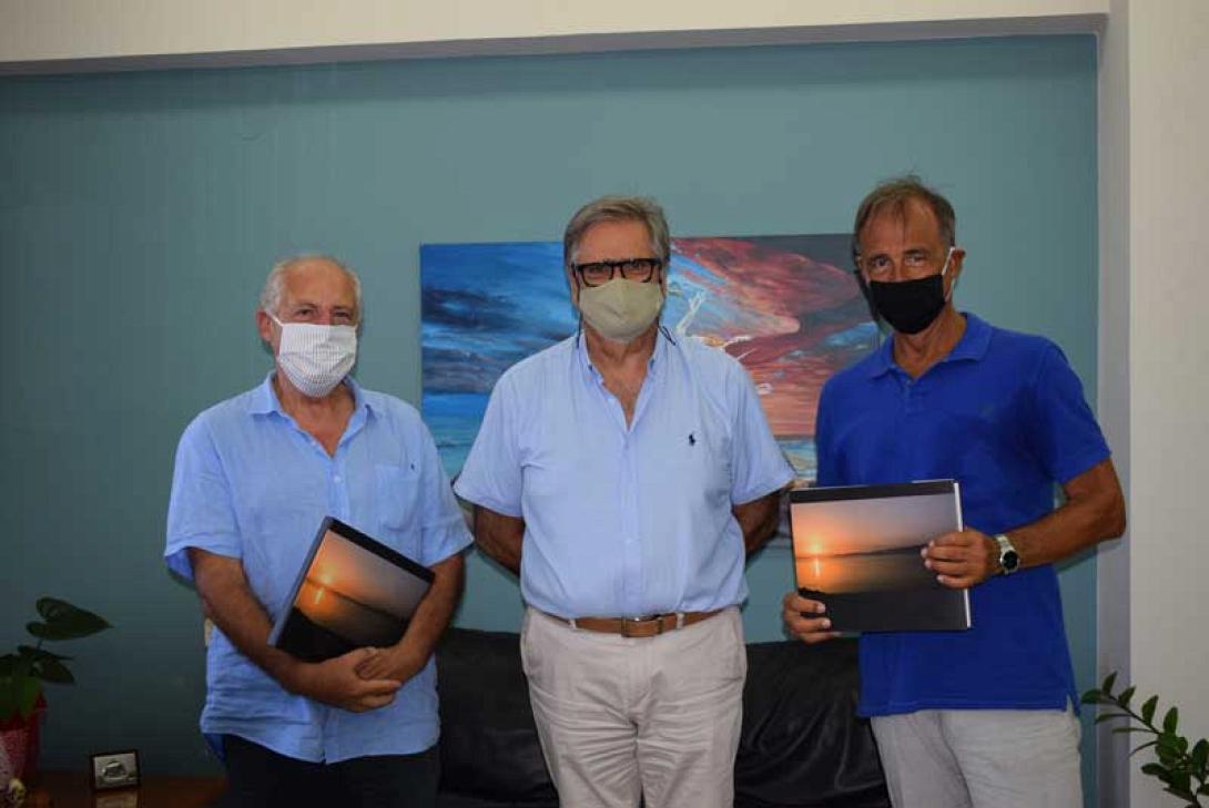 Διάκριση - Συγγραφέας