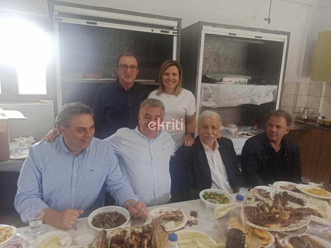 αρναουτάκης ξυλούρης