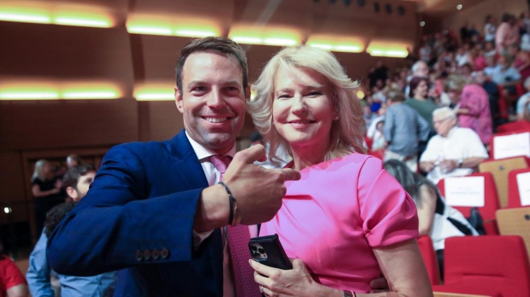 θεοδώρα τζάκρη