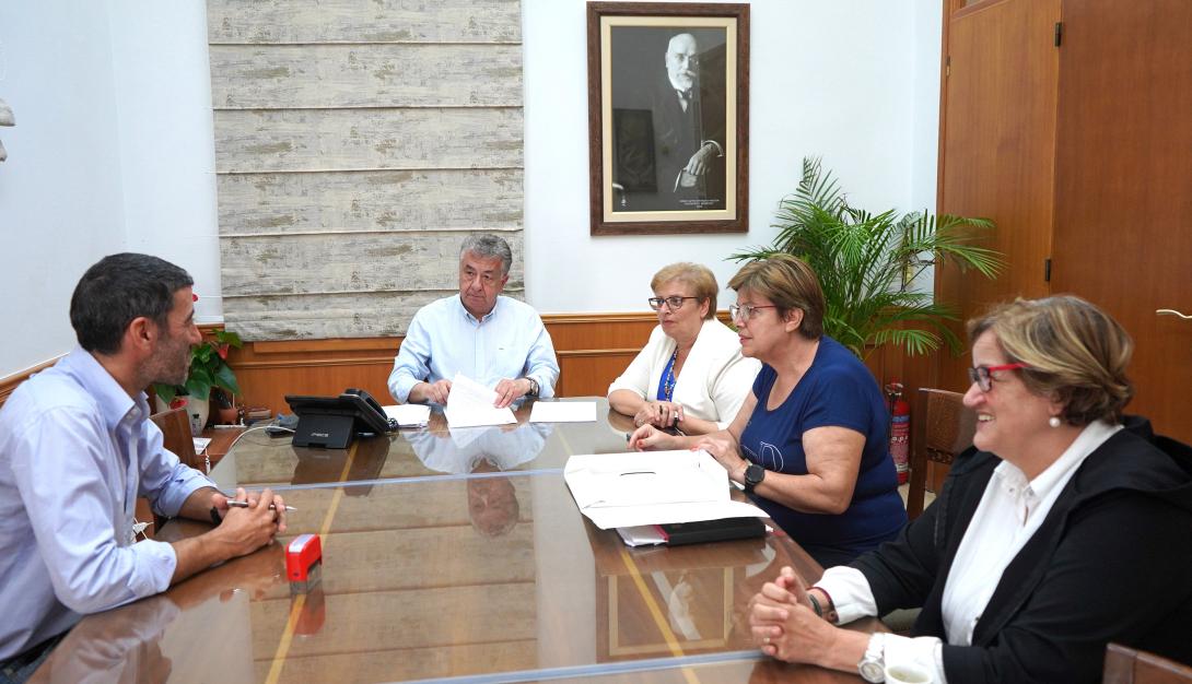 ΑΡΝΑΟΥΤΑΚΗς