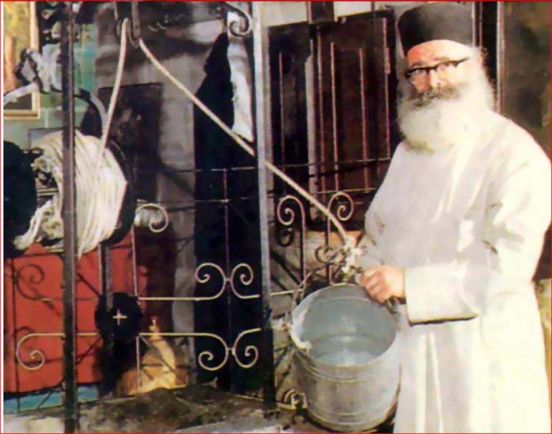 ΑΓΙΟς ΦΙΛΟΥΜΕΝΟς