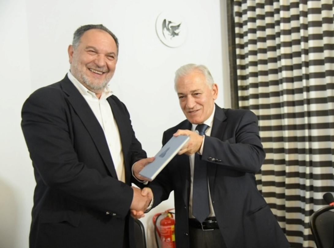 Γιάννης Κουράκης 