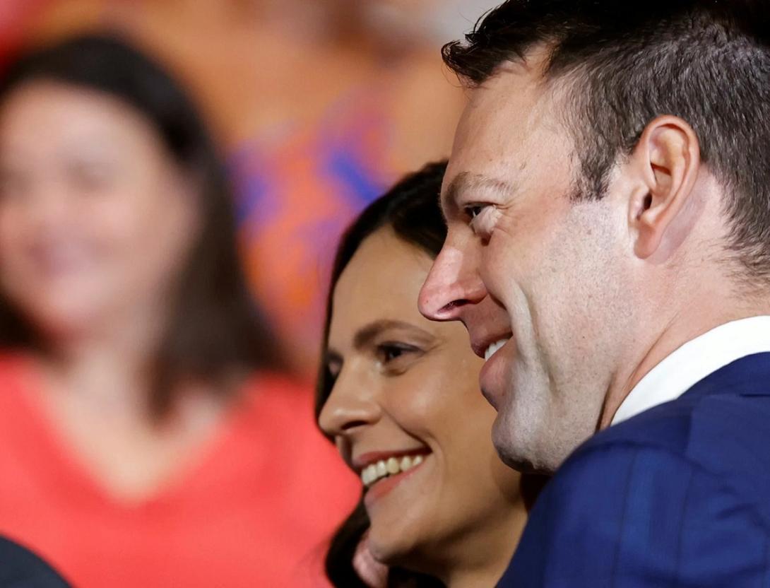 κασσελάκης αχτσιόγλου