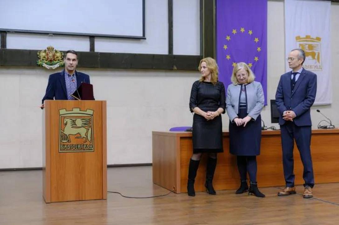 Βράβευση - ορθόδοξη ταινία