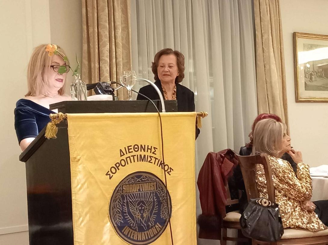  Ελένη Μπρεδάκη-Μαρινέλλη, μέλος του Ομίλου Ηρακλείου «Αρετούσα»