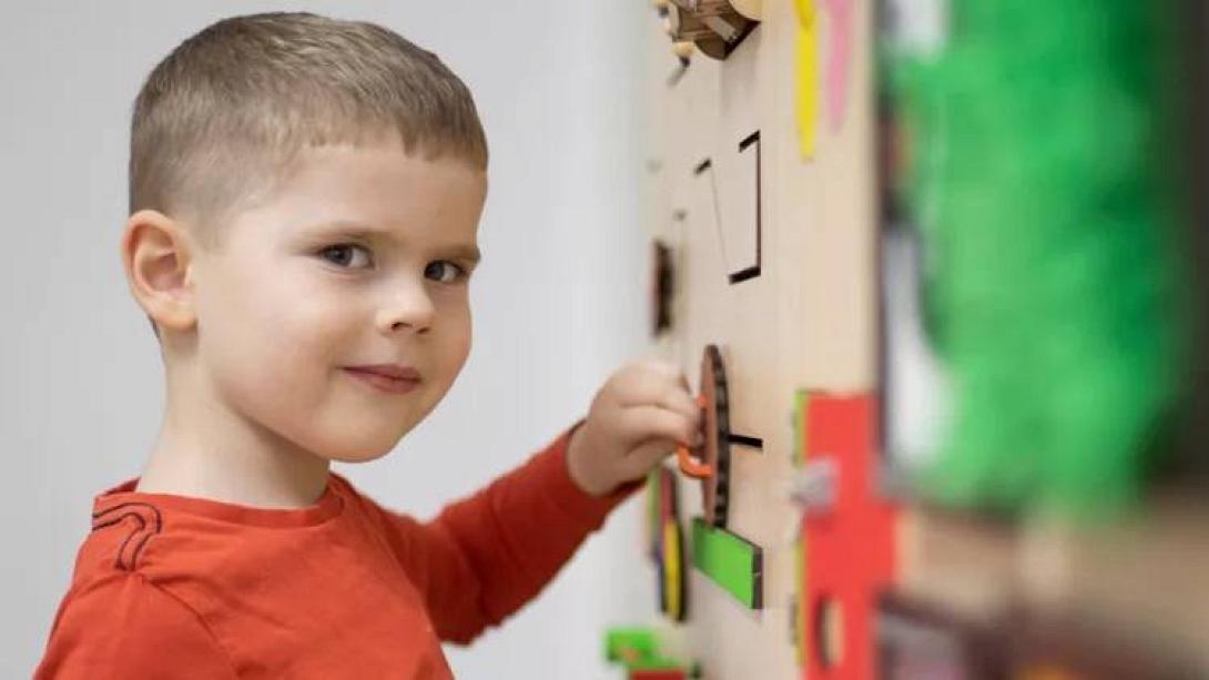 Αγοράκι- αυτισμός 