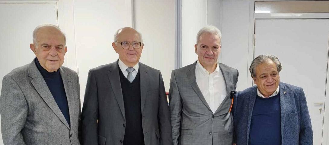 Συνάντηση με πρέσβη Κούβας